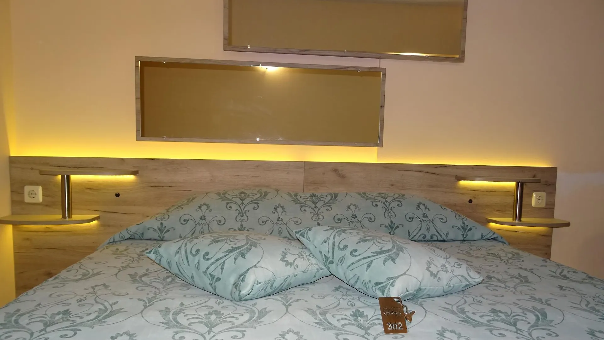 Victoria Hotel Varna 3*,
