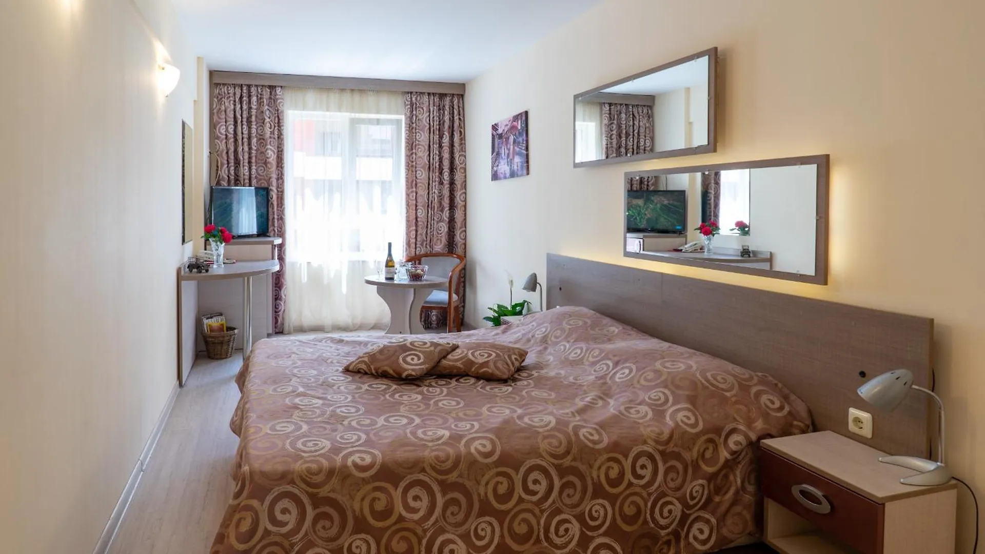 Victoria Hotel Varna 3*,  Bulgaria